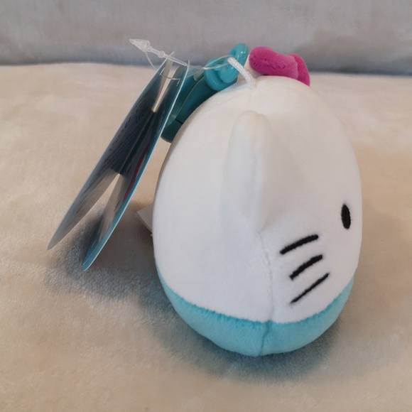 Squishmallow clip Hello Kitty,  blue and pink - Picture 4 of 6